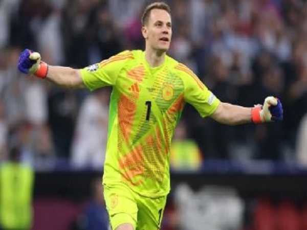 Manuel Neuer là thủ môn Bayern Munich xuất sắc hiện tại